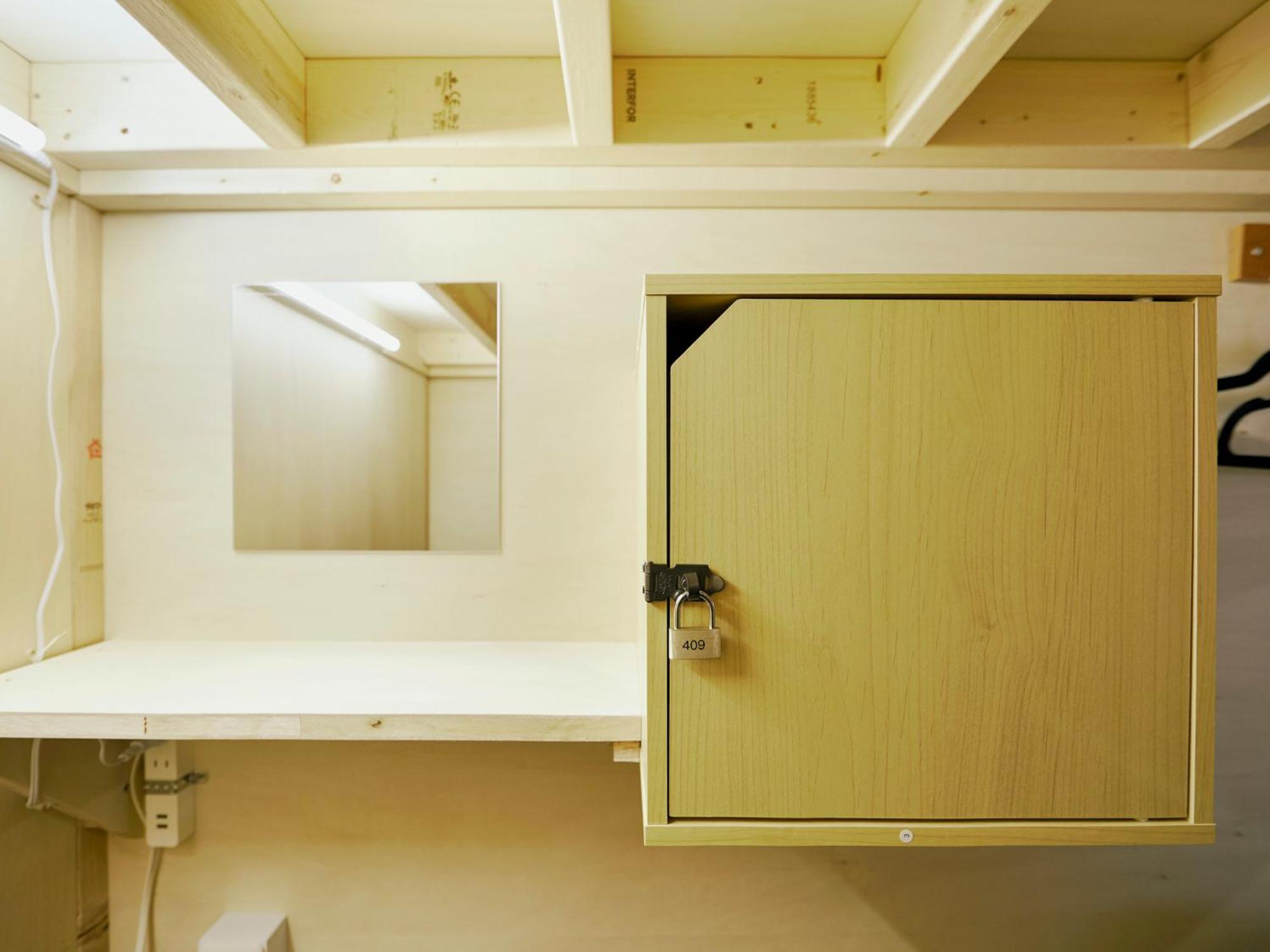 Akasaka Guesthouse Hive Tokyo Bagian luar foto